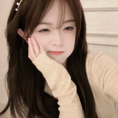 坐在门口的幽灵